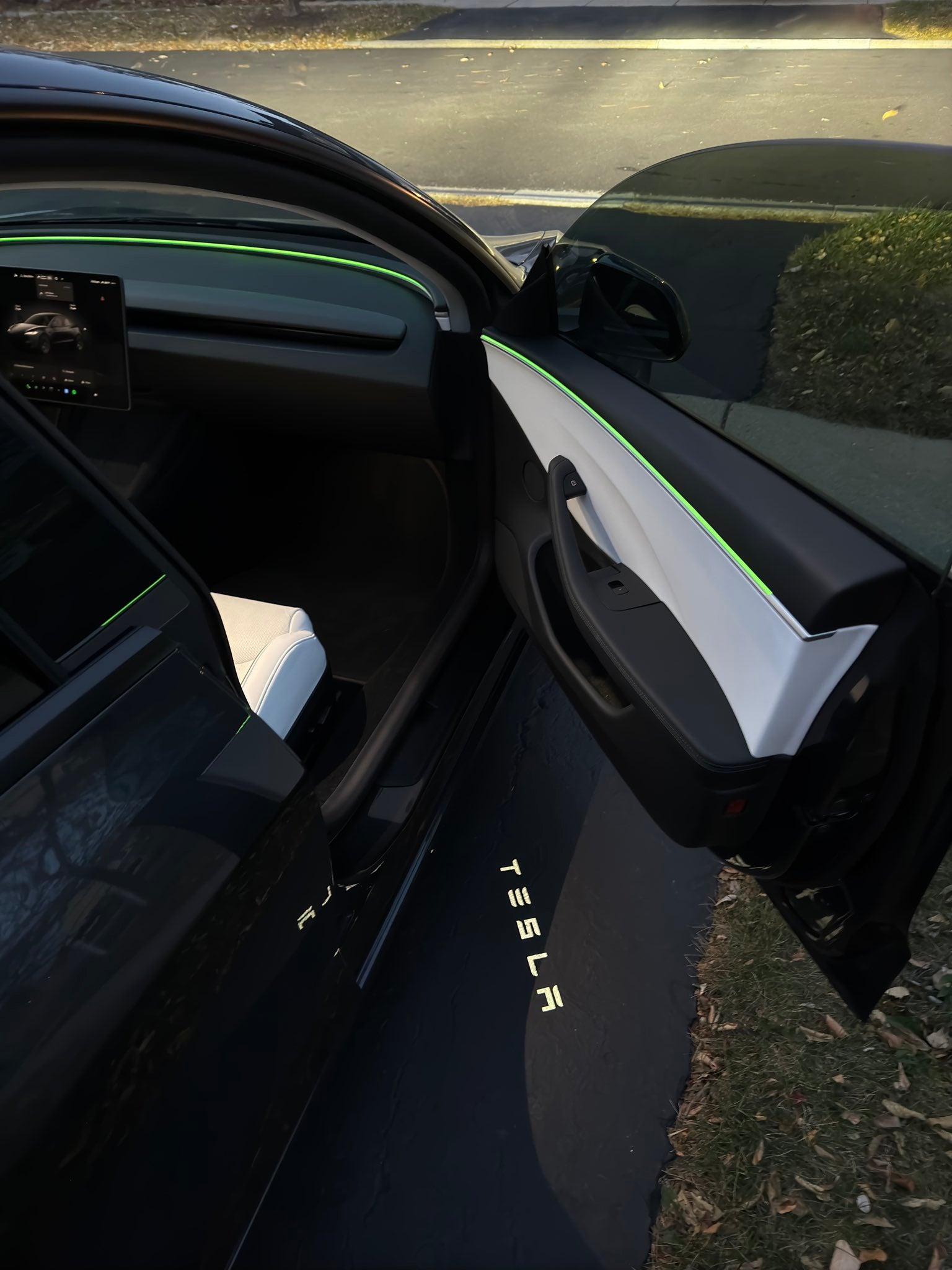 Tesla Model 3/Y Puddle Lights – High Brightness LED Door & Projection Welcome Light Kit